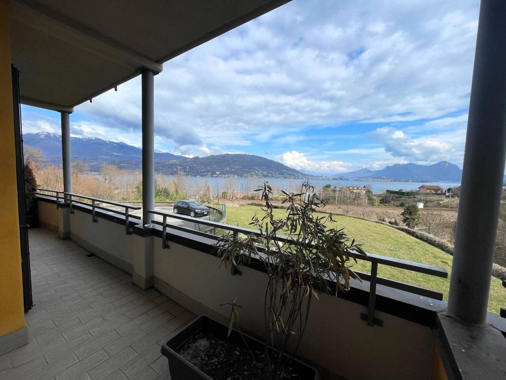 Appartamento a Baveno in Via Giulio Lavarini - Foto 2