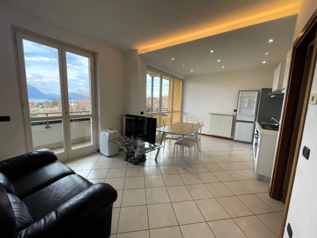 Appartamento a Baveno in Via Giulio Lavarini - Foto 4