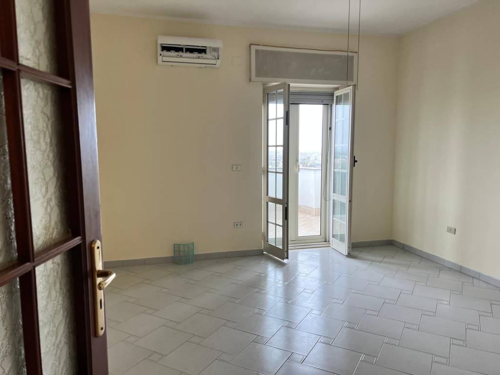 Appartamento a Pozzuoli in Via Monte Nuovo Licola Patria, 135 - Foto 5