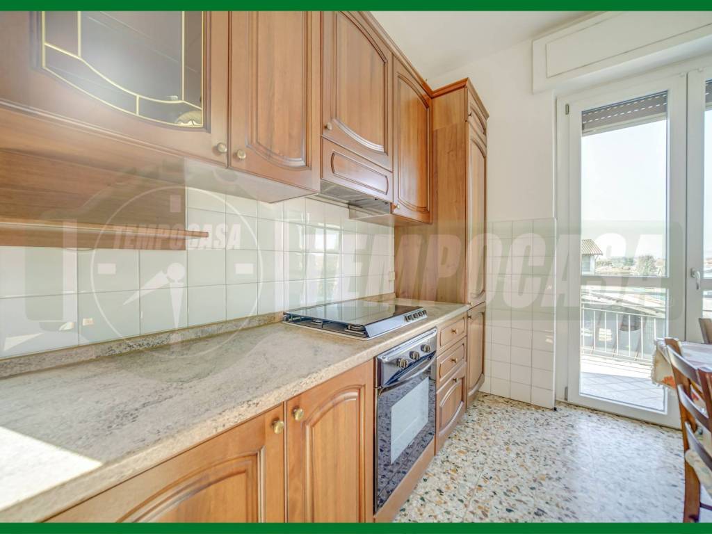 Appartamento a Gavirate in Via Cornelio Rovera, 52 - Foto 3