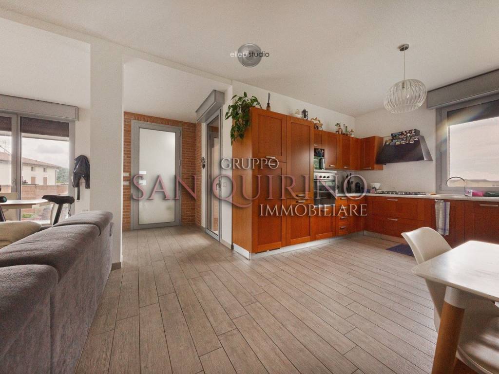 Villa a Mirandola in Via Valli, 294 - Foto 2