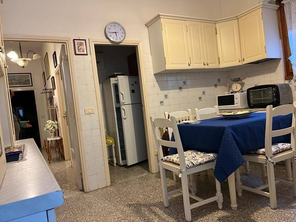 Villa a Forte dei marmi in Via Duca degli Abruzzi, 103 - Foto 5