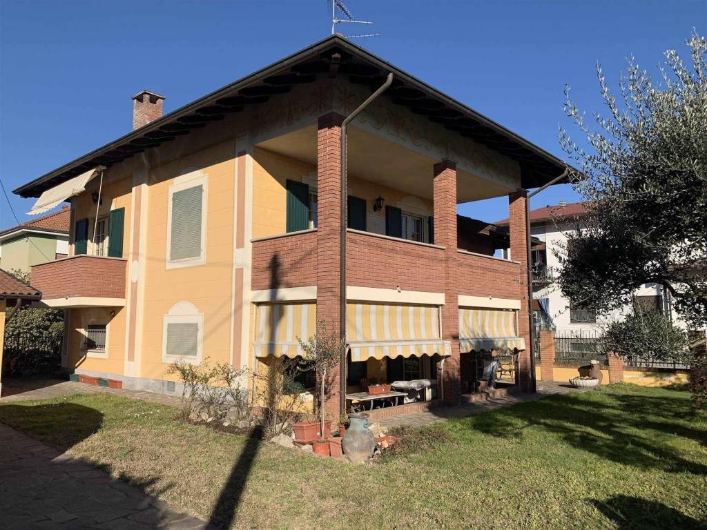 Villa a Oleggio - Foto 5