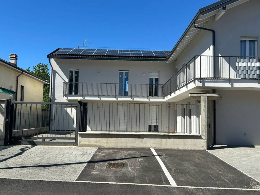 Appartamento a Solbiate olona in VIA BENETTI - Foto 2
