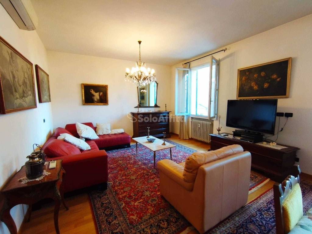 Appartamento a Modena in Corso Camillo Benso Conte di Cavour - Foto 4