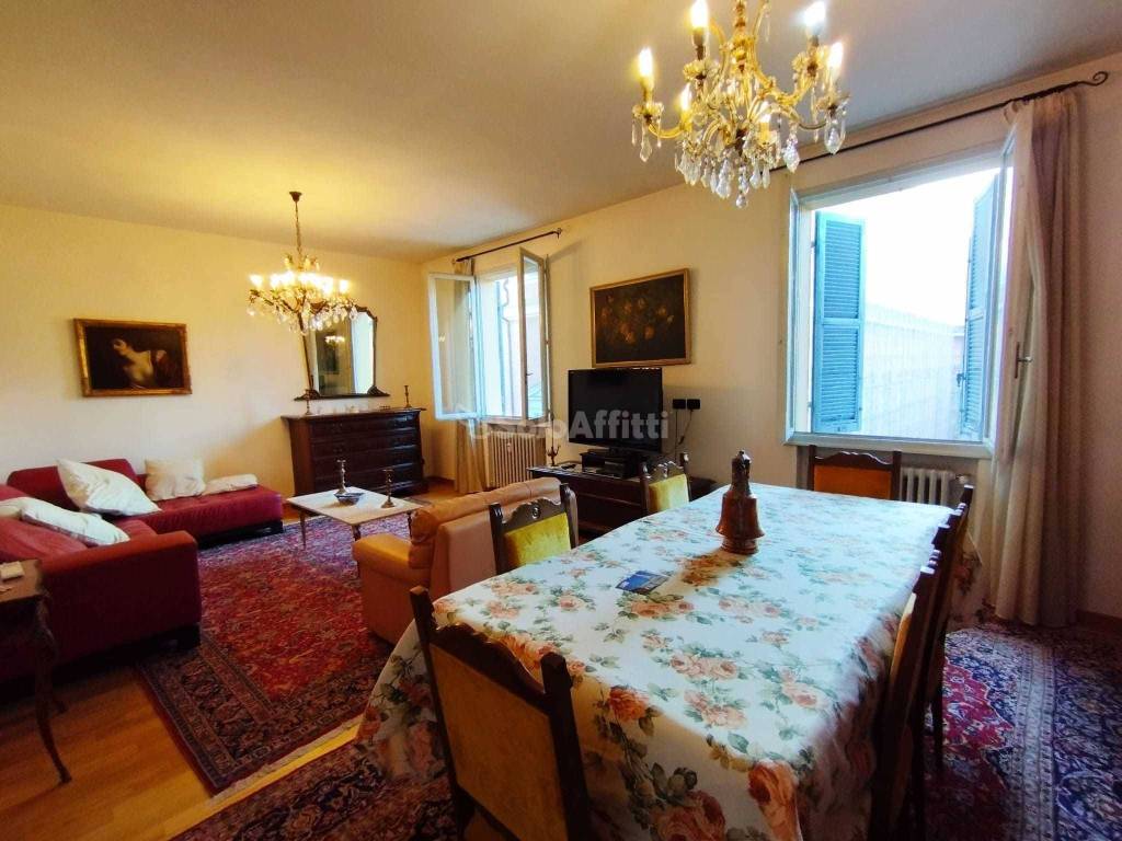 Appartamento a Modena in Corso Camillo Benso Conte di Cavour - Foto 5