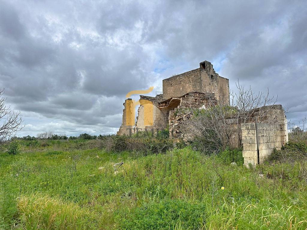 Palazzo / stabile a Copertino in Strada Comunale da Copertino a Monteroni - Foto 3