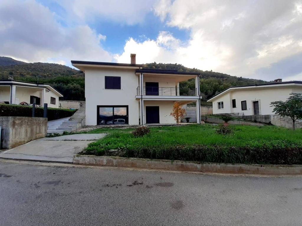 Terreno a Cautano in Via Madonnina del Grappa - Foto 4