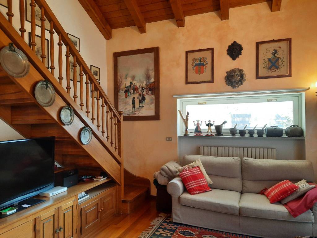 Appartamento a Courmayeur in Viale Monte Bianco - Foto 4