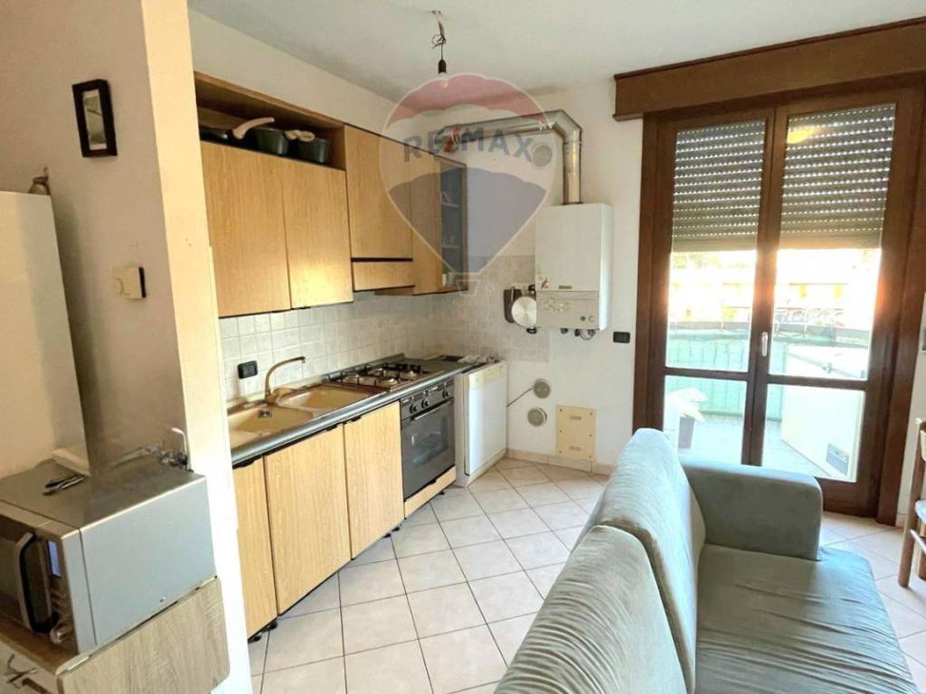 Appartamento a Viadana in VIA ARNALDO NOBIS, 21 - Foto 2