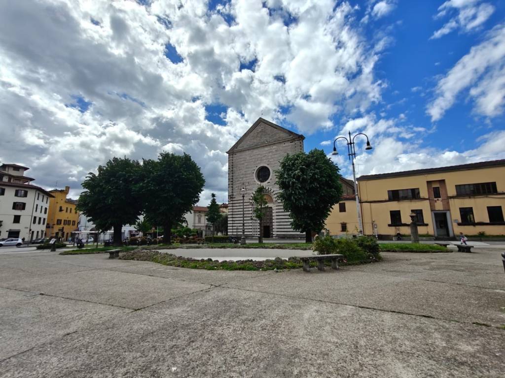 Box / garage a Pistoia in Piazza San Francesco d'Assisi - Foto 3