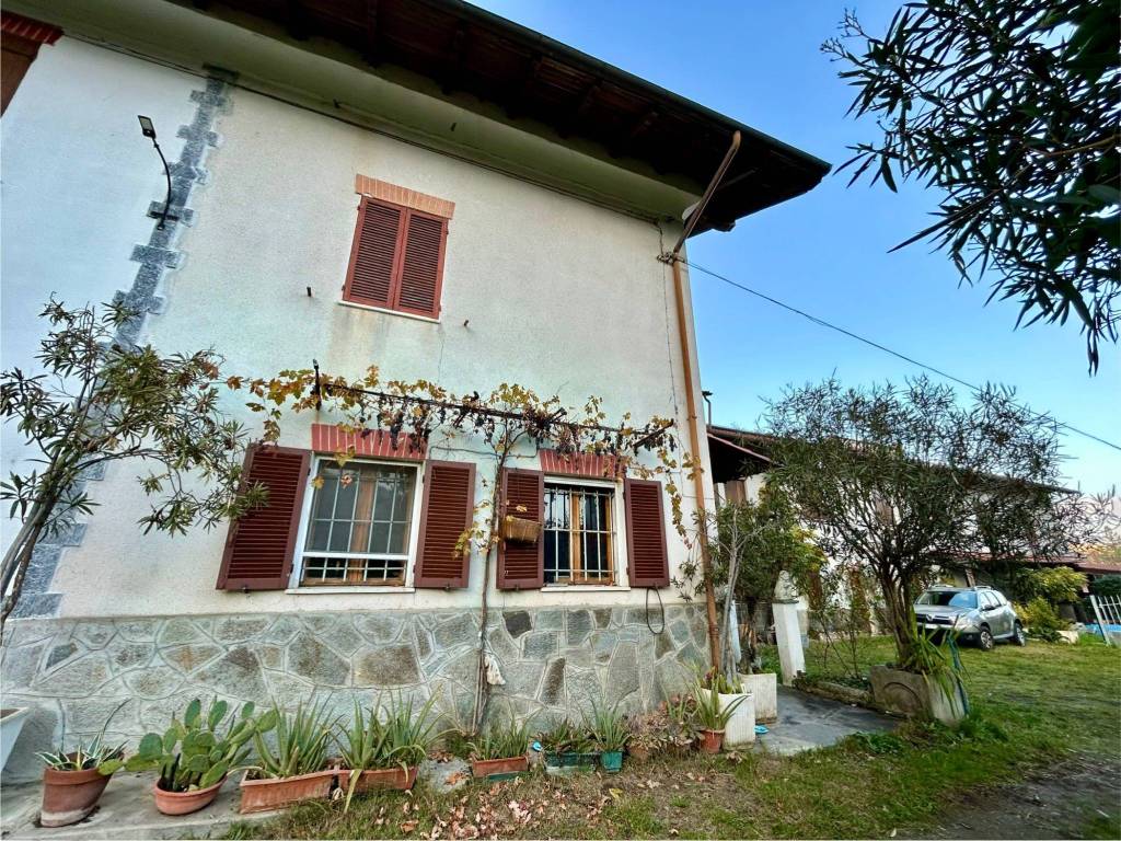 Casa indipendente a Grognardo in Frazione Val d'Orgero - Foto 2
