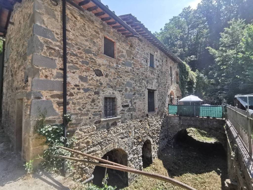 Rustico / casale a Lamporecchio in Via Greppiano - Foto 2