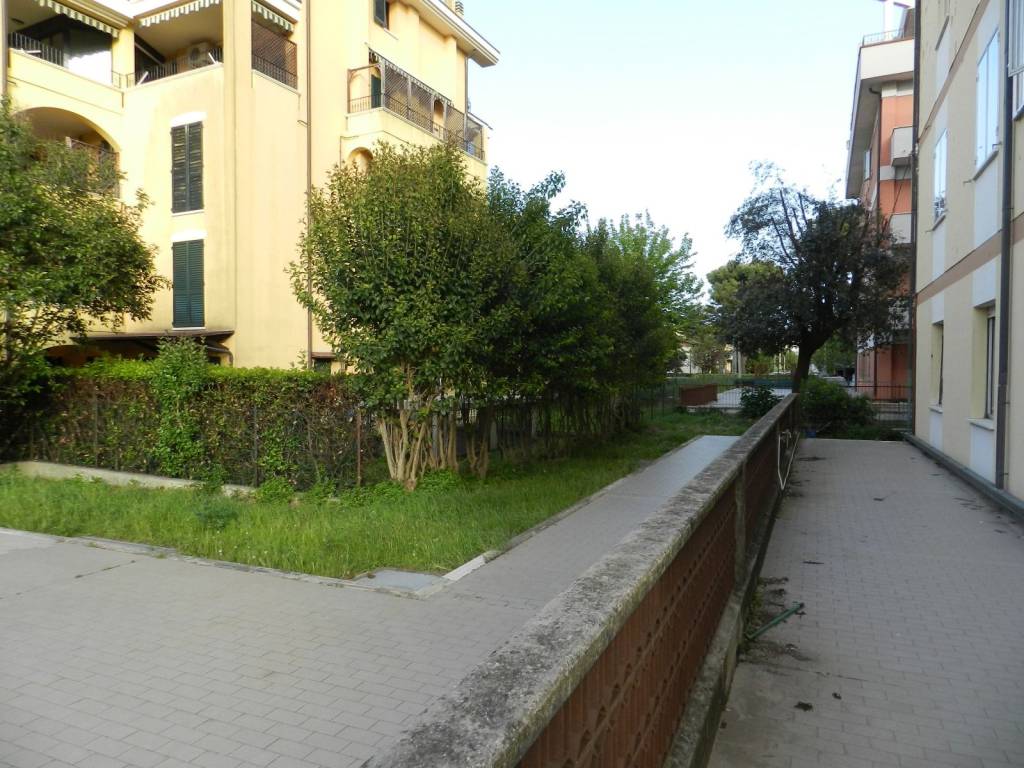 Appartamento a Fano in Via Carlo Poma - Foto 2