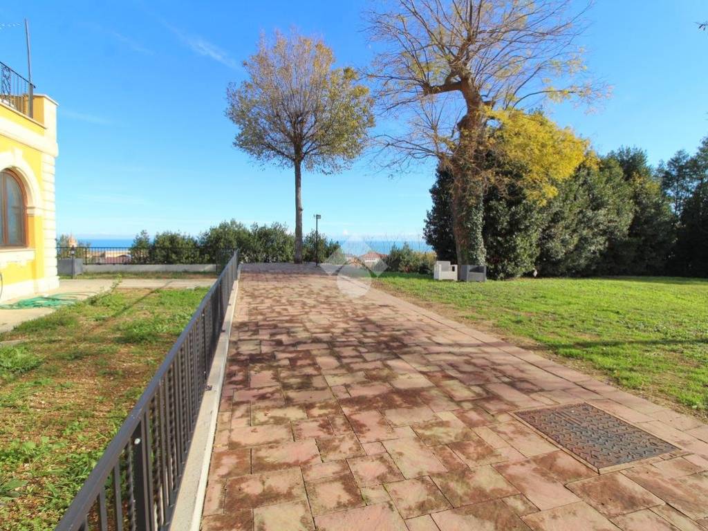 Appartamento a Giulianova in Via Amendola - Foto 2