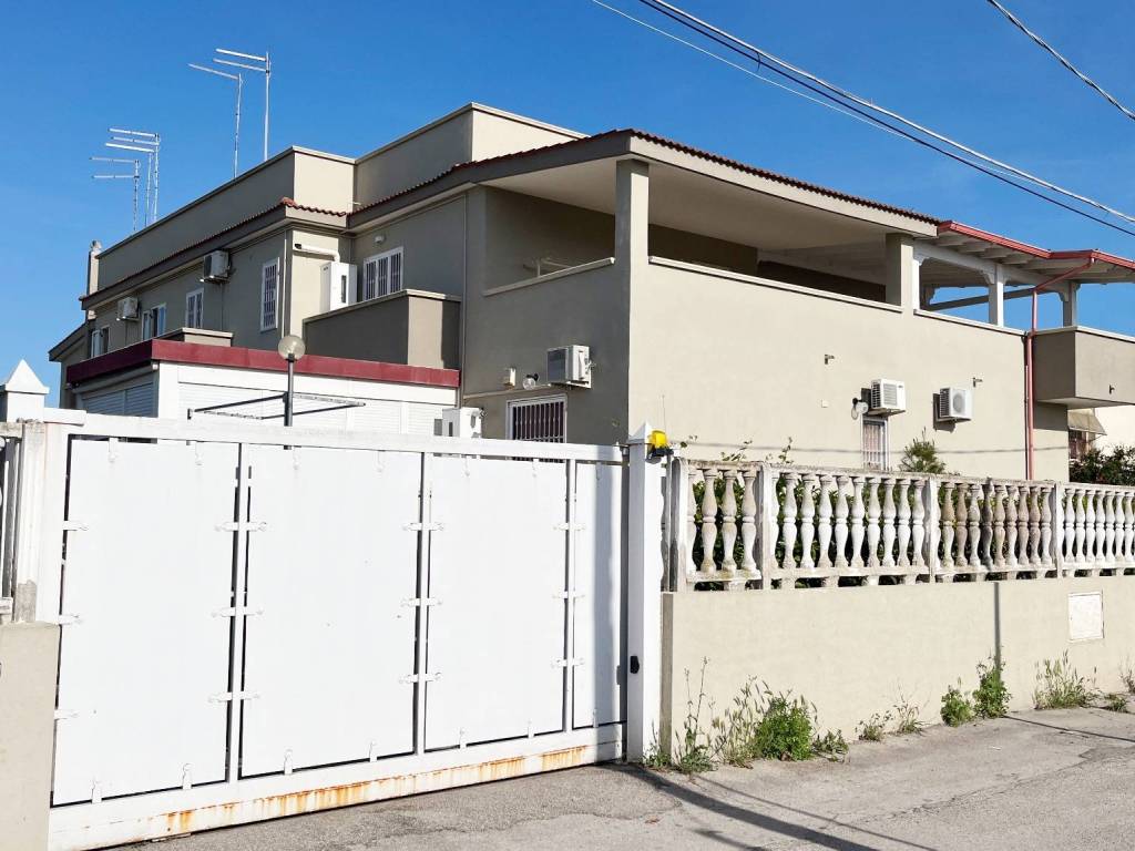 Appartamento a Taranto in Via Genziane, 23 - Foto 3