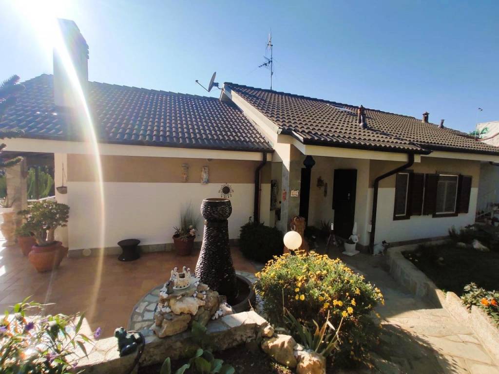 Villa a Andora in Via San Damiano, 41 - Foto 2