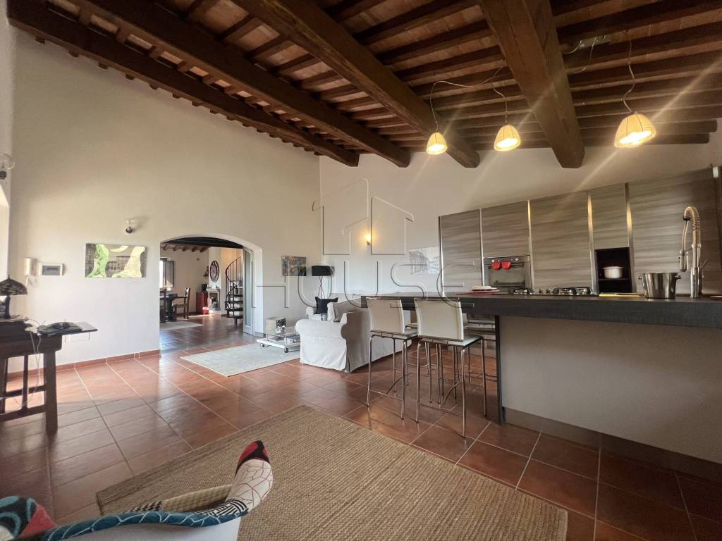 Appartamento a Umbertide in Strada Provinciale 203 di Umbertide - Tratto di San Benedetto - Foto 2