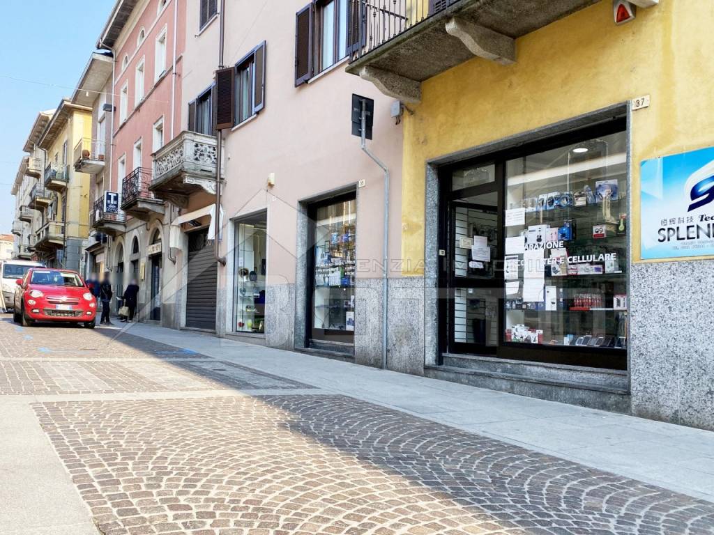 Immobile a Borgomanero in corso Mazzini 37 - Foto 3