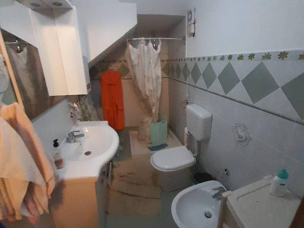 Casa indipendente a Cinisi in Via Venuti - Foto 5