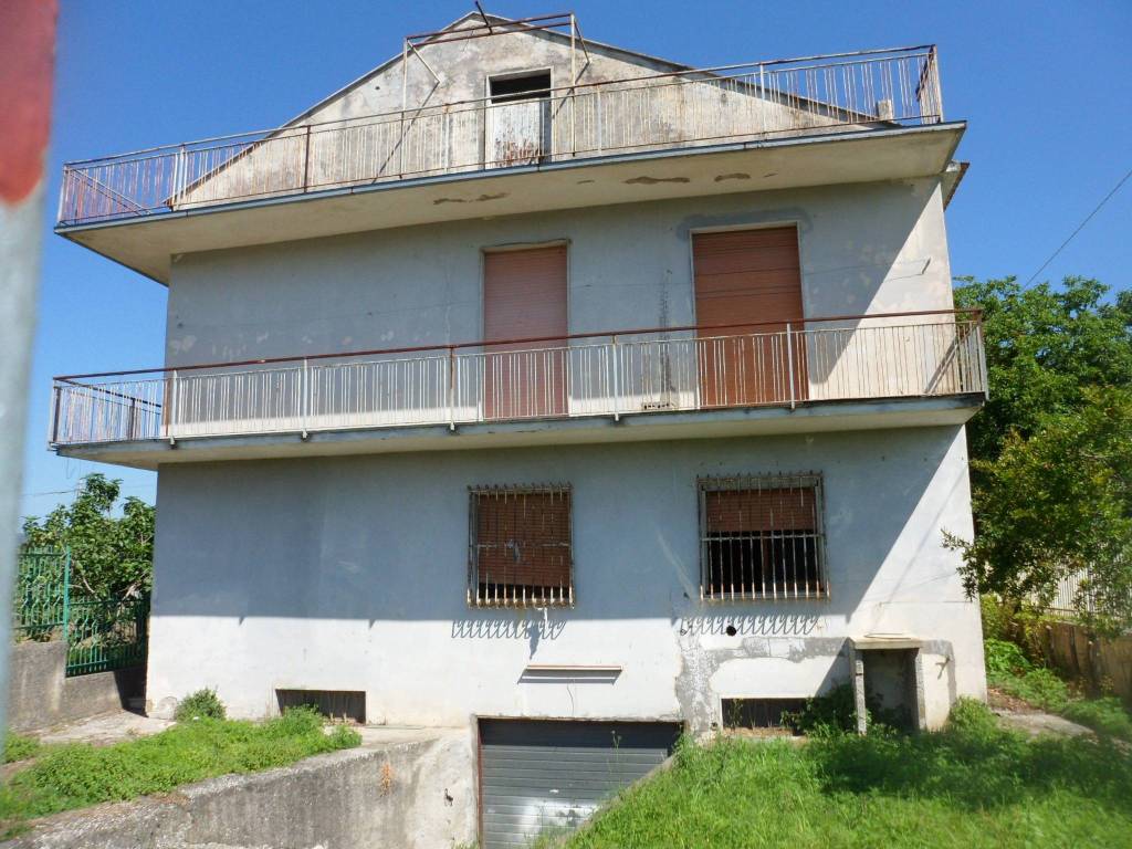 Villa a Airola in Strada Vicinale Cortedona Prima - Foto 3