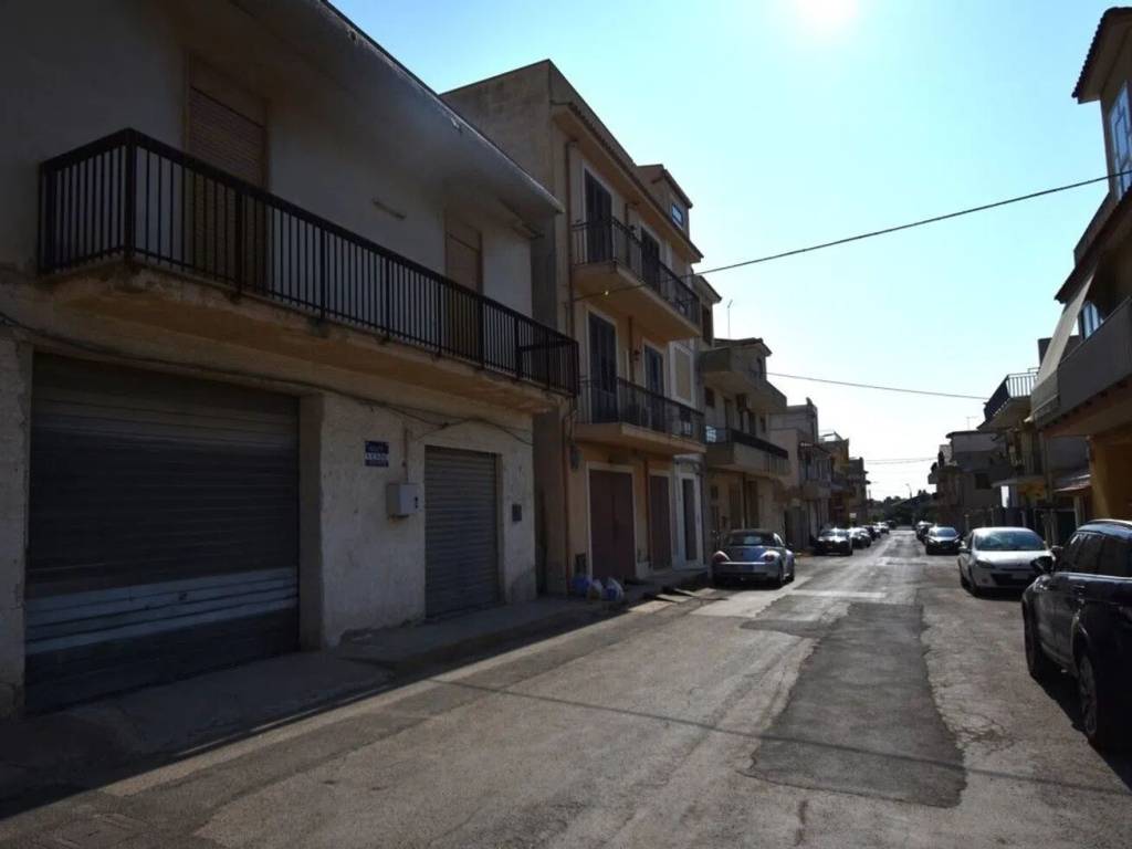 Villa a Avola in Via Don Lorenzo Milani S.N.C. - Foto 4