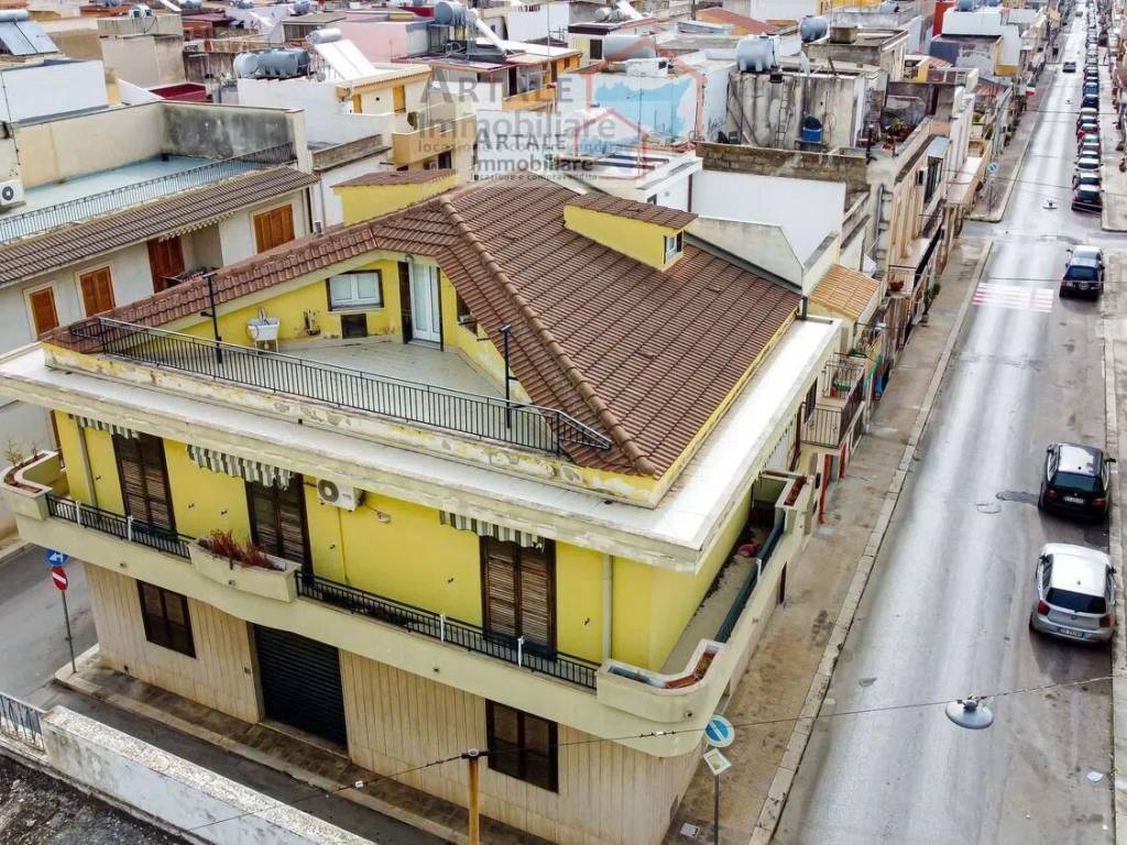 Casa indipendente a Avola in Corso Gaetano d'Agata - Foto 2
