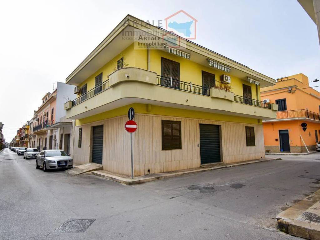 Casa indipendente a Avola in Corso Gaetano d'Agata - Foto 4