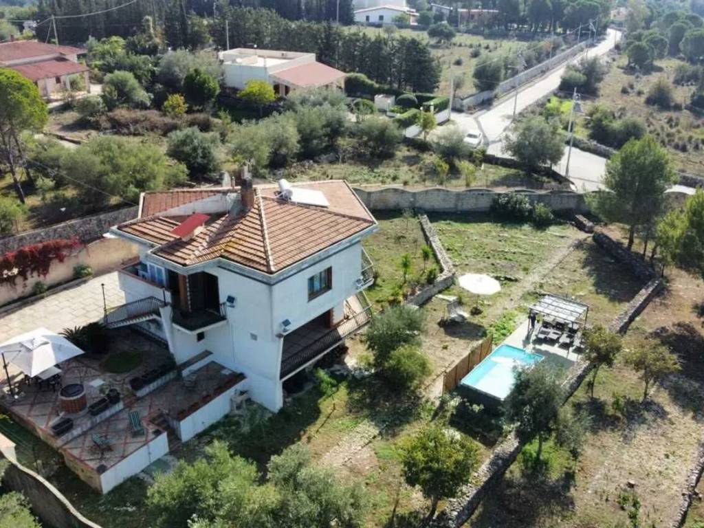 Villa a Avola in Via Madonna delle Grazie - Foto 2