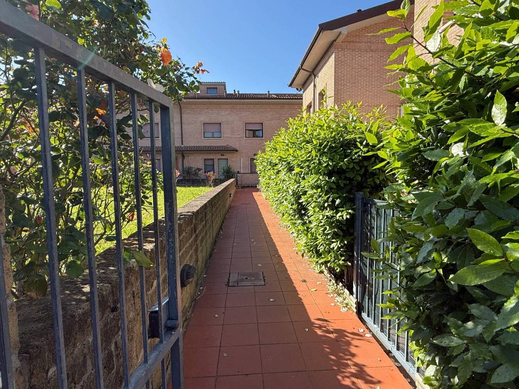 Appartamento a Rosignano marittimo in Via Buccari - Foto 3