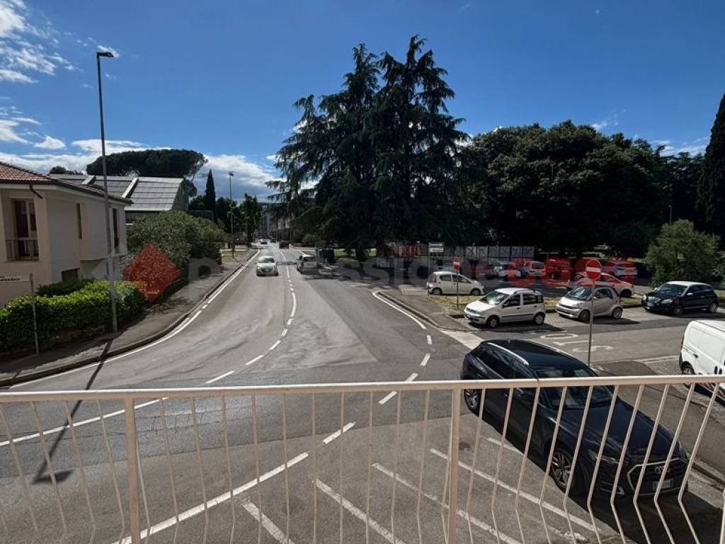 Appartamento a Pistoia in Piazza Belvedere - Foto 4