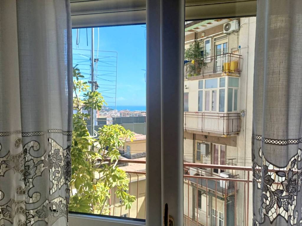 Appartamento a Salerno in Via Salvatore Calenda, 6 - Foto 2