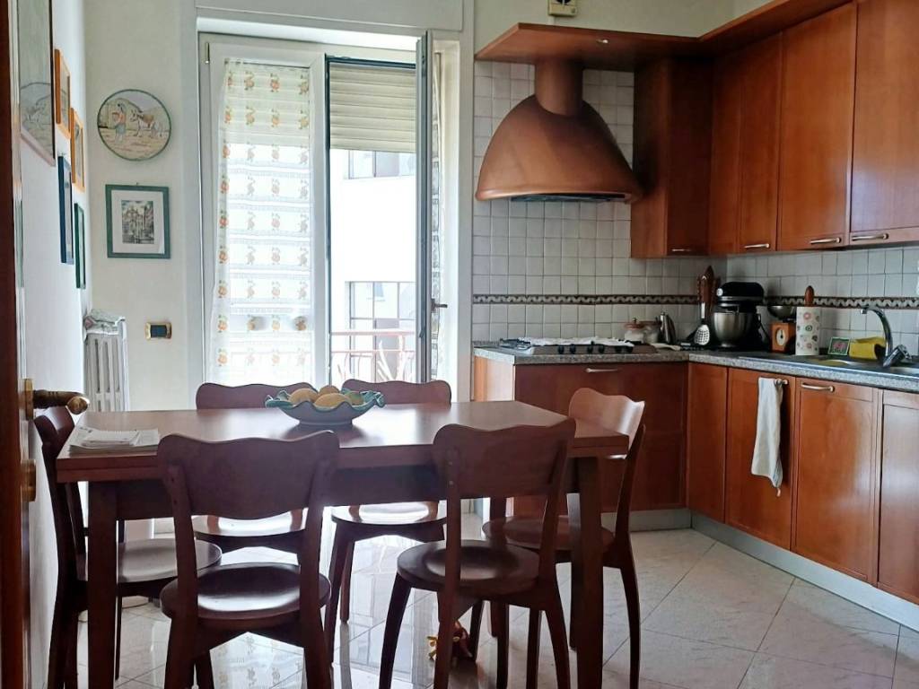 Appartamento a Salerno in Via Salvatore Calenda, 6 - Foto 4