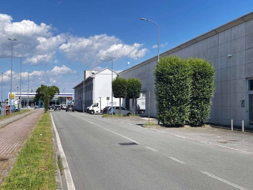 Immobile a Galliate in via peroni 20 - Foto 2