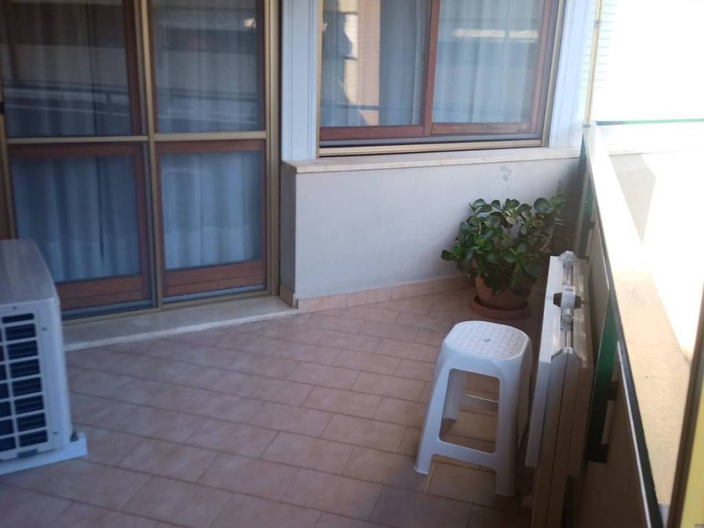 Appartamento a Livorno in Viale Giosuè Carducci, 35 - Foto 2