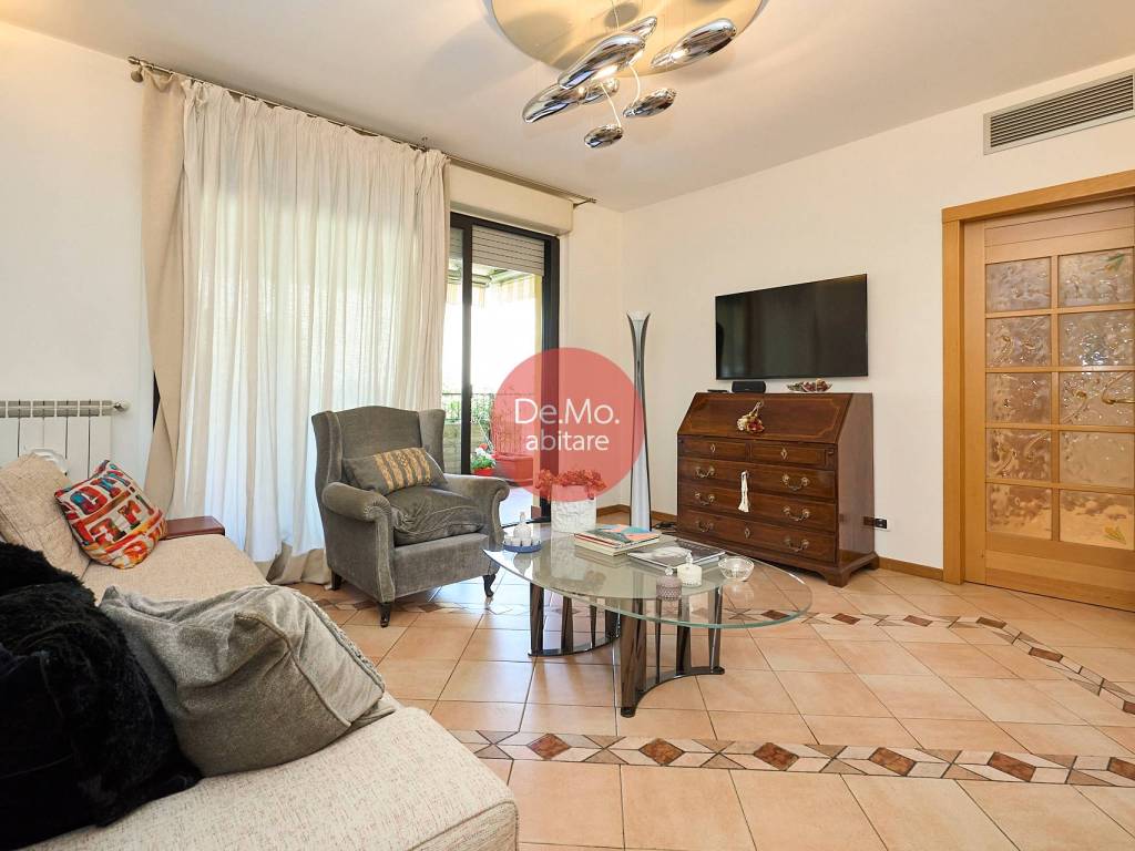 Appartamento a Bovisio-masciago in Via Napoleone Bonaparte, 92 - Foto 3