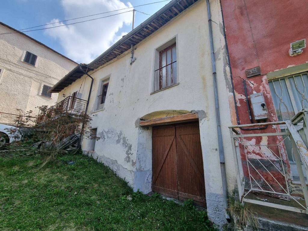 Villa a Monasterolo casotto in Via Trieste, 36 - Foto 2