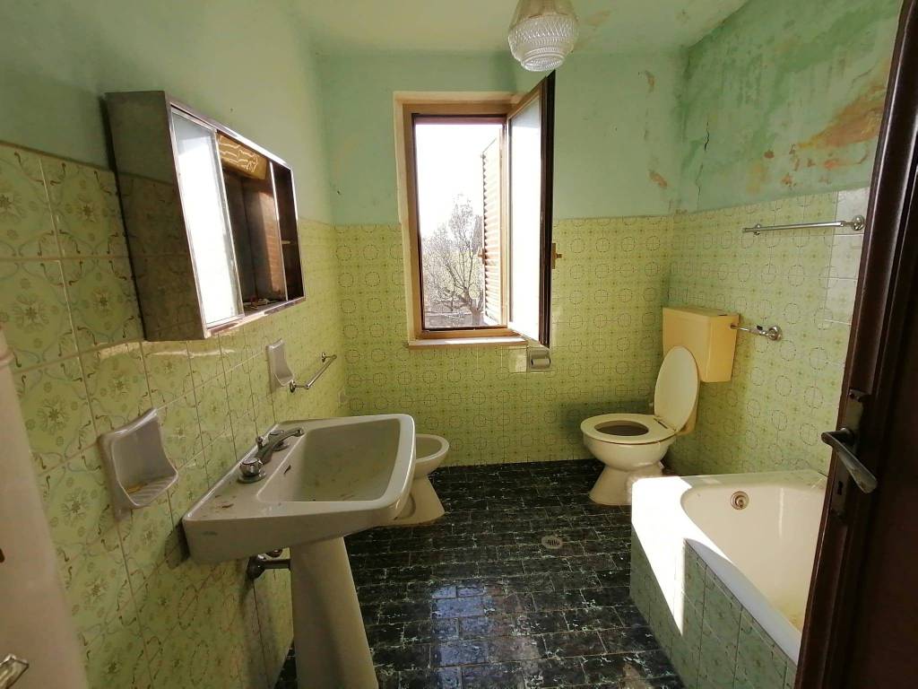 Casa indipendente a Campli in Via Salinello - Foto 4