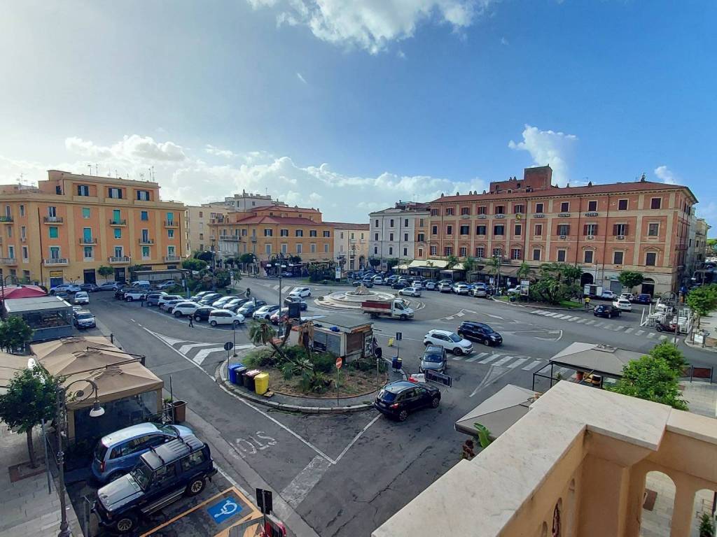 Appartamento a Terracina in Piazza della Repubblica - Foto 2
