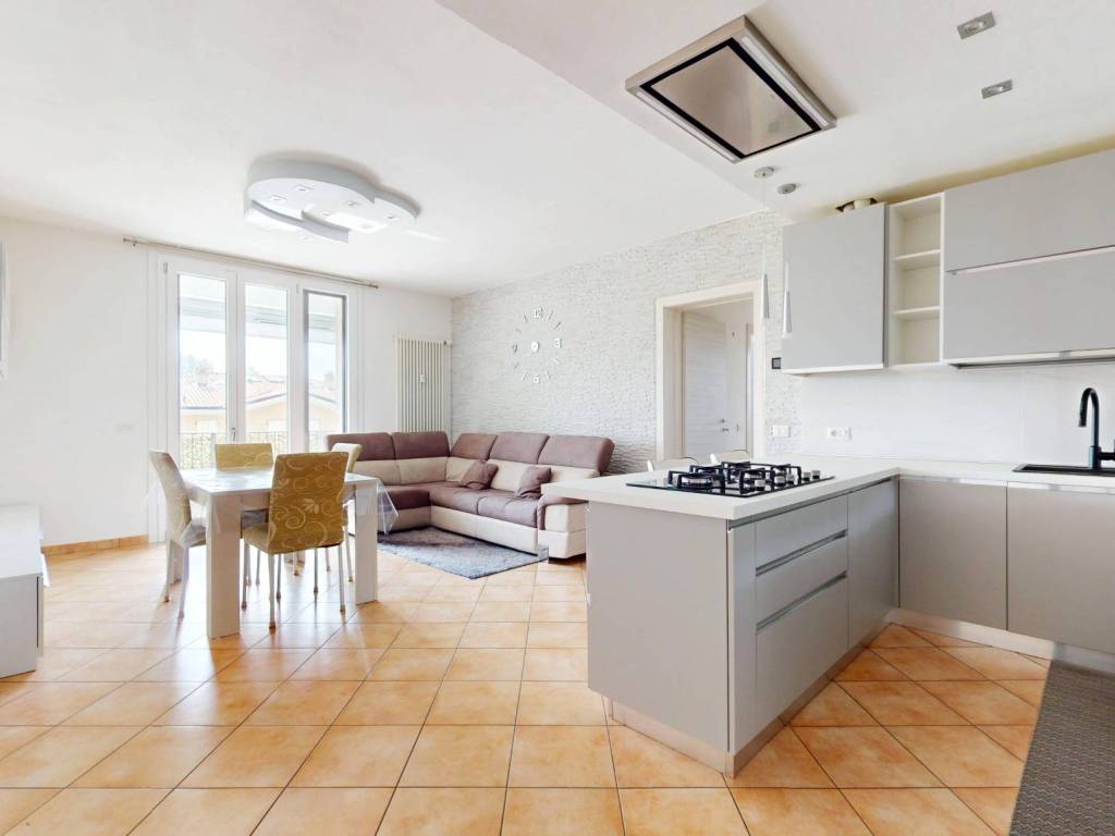 Appartamento a Rubiera in Via Augusto Maestri - Foto 2