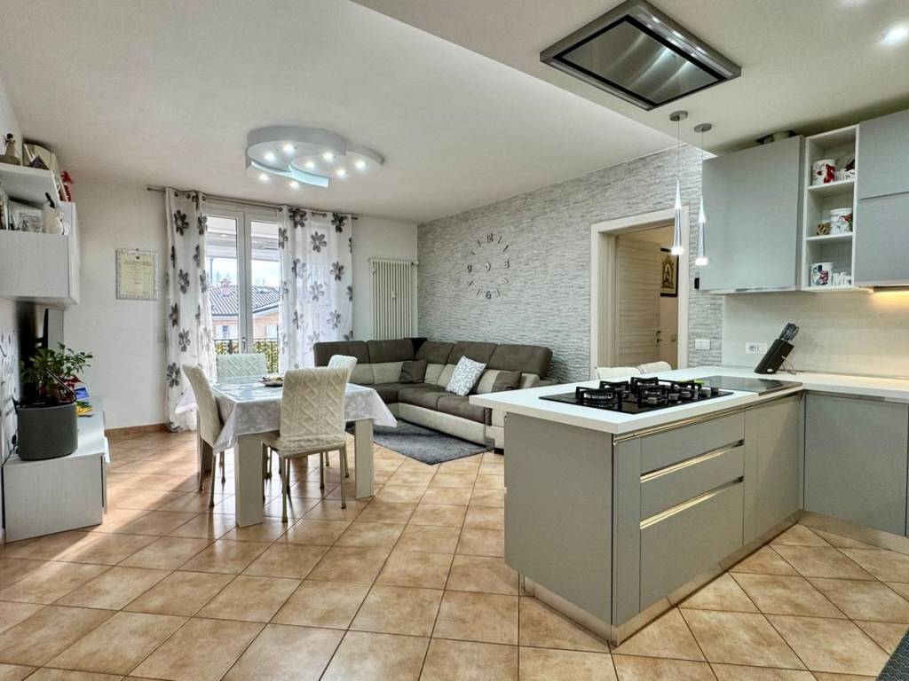 Appartamento a Rubiera in Via Augusto Maestri - Foto 4