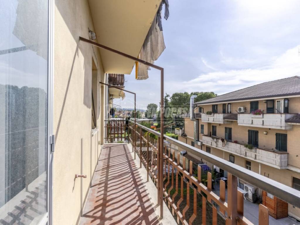 Appartamento a Montecosaro in Via Colombo 7 - Foto 3