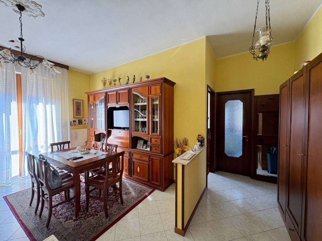 Appartamento a Piacenza in Via Emilia Parmense, 21 - Foto 2