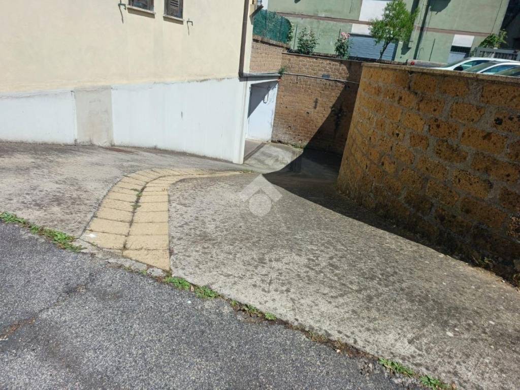 Box / garage a Castel sant'elia in Via Gabriele D'Annunzio, 11 - Foto 4