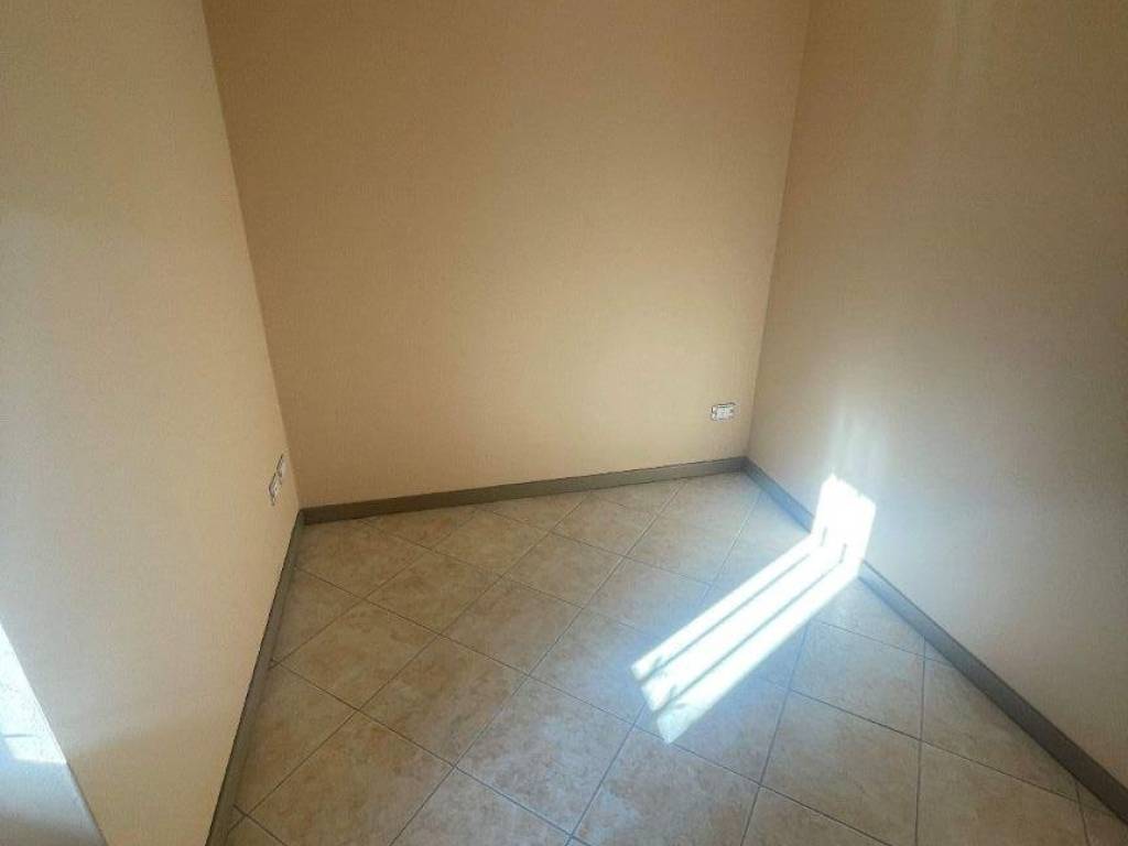 Appartamento a Cambiasca in Via Silvestro Simonetta - Foto 4