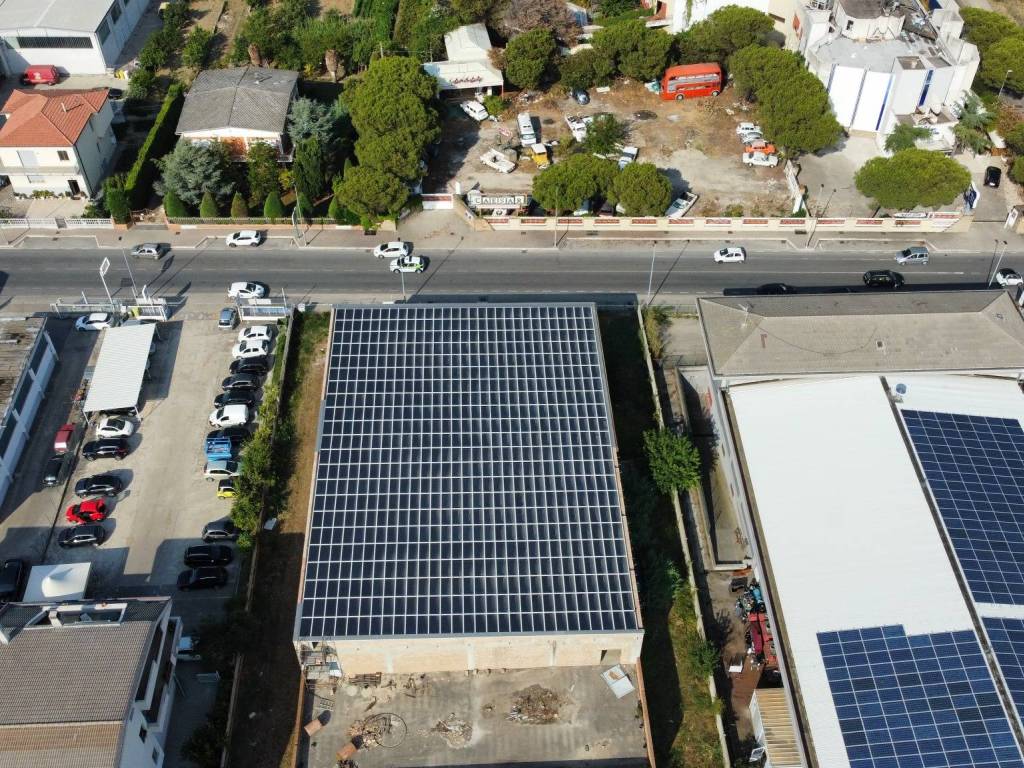 Immobile a Silvi in Via Statale Adriatica Sud Via Statale Adriatica Sud, 159 - Foto 2