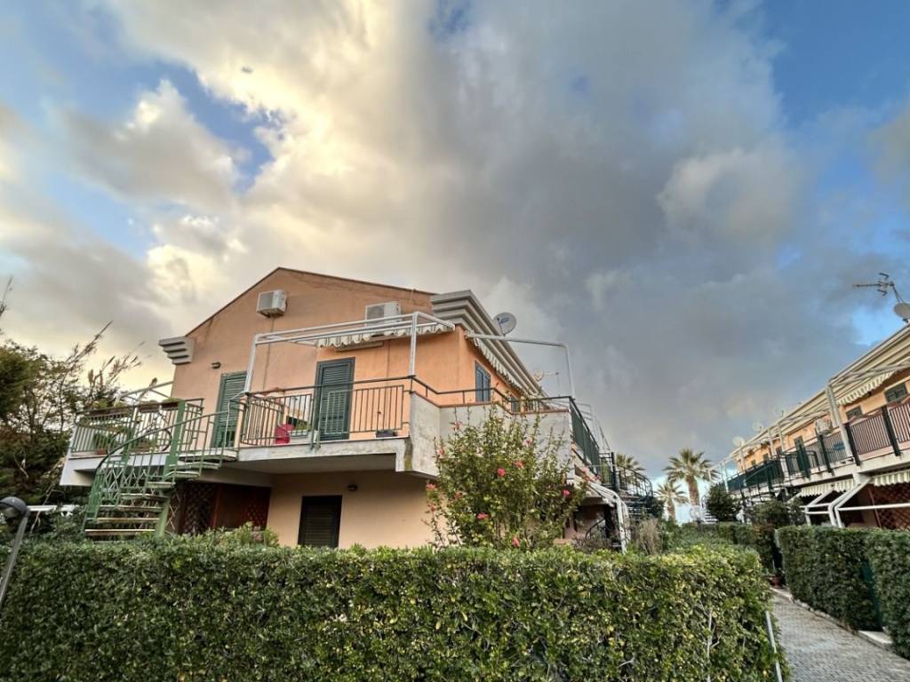 Villetta a schiera a Campofelice di roccella in Viale Himera - Foto 3