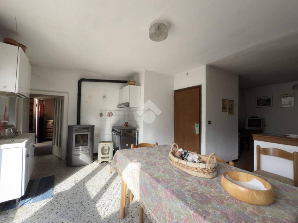 Casa indipendente a Tirano in Via Torelli - Foto 3