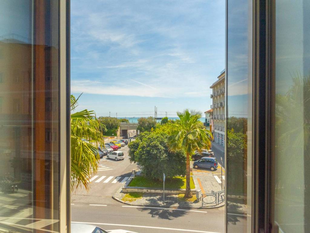 Appartamento a Borghetto santo spirito in Piazza della Libertà - Foto 5