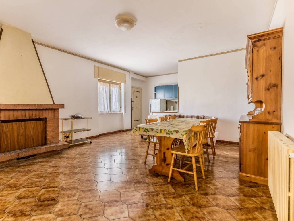 Appartamento a Sezze in Via Sedia del Papa - Foto 3